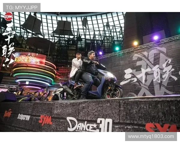 武汉城市马拉松精彩点评街舞队实力展现激情与活力