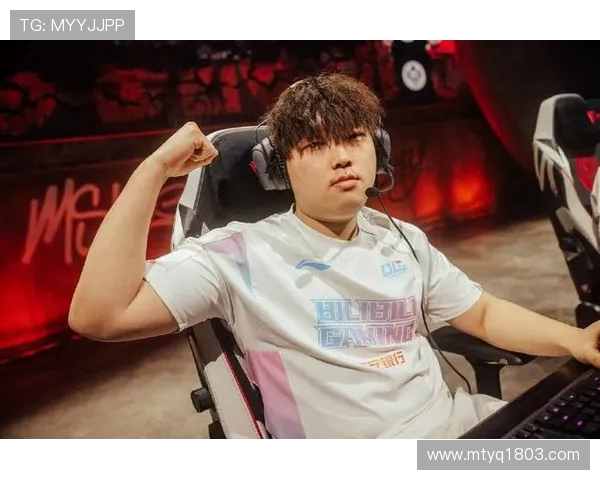 Bin上单：重塑职业赛场的战略核心与个人表现分析